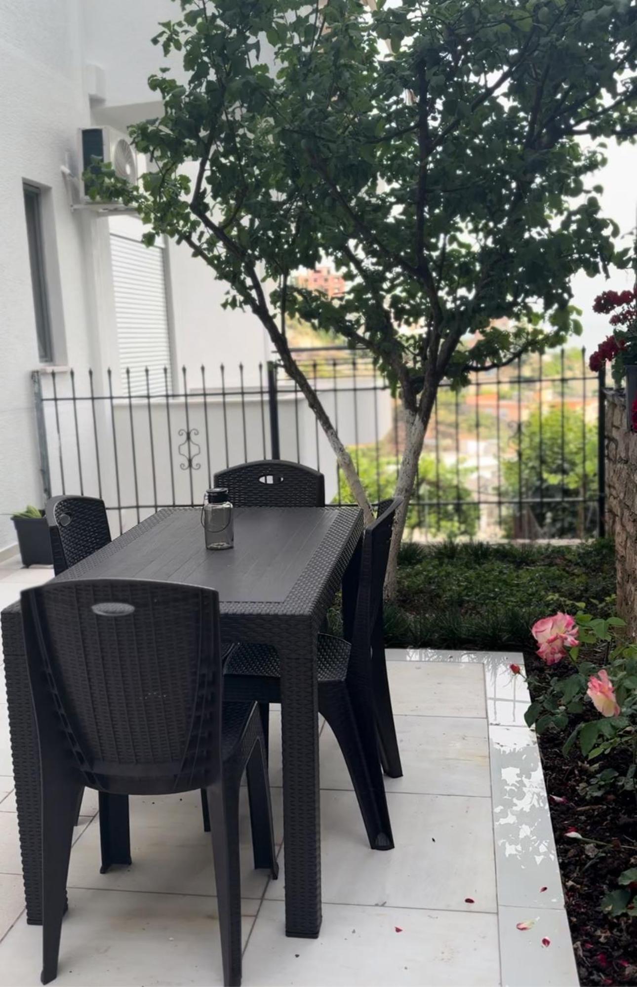 Sunset Hill Apartments Sarande Bagian luar foto