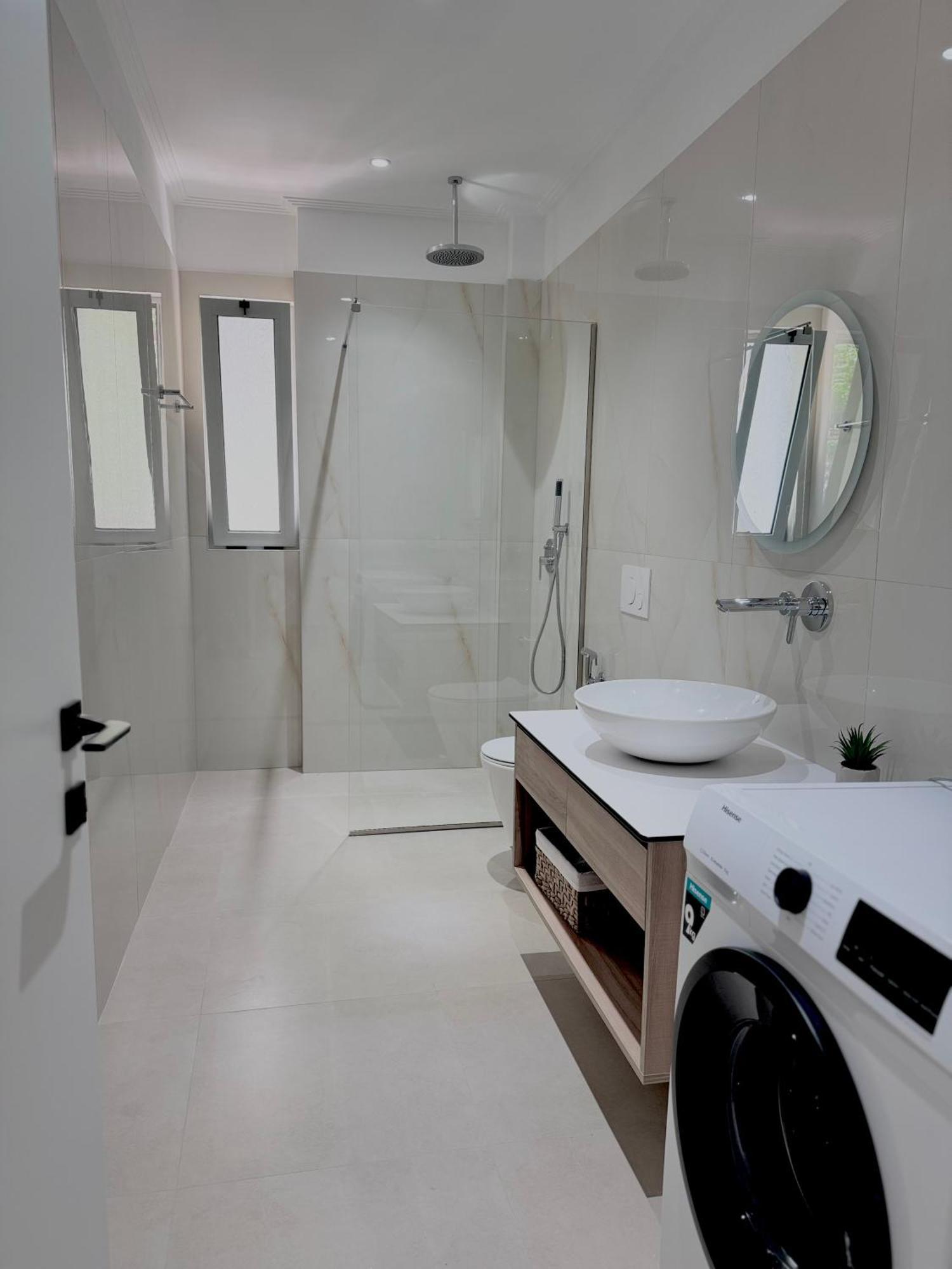 Sunset Hill Apartments Sarande Bagian luar foto