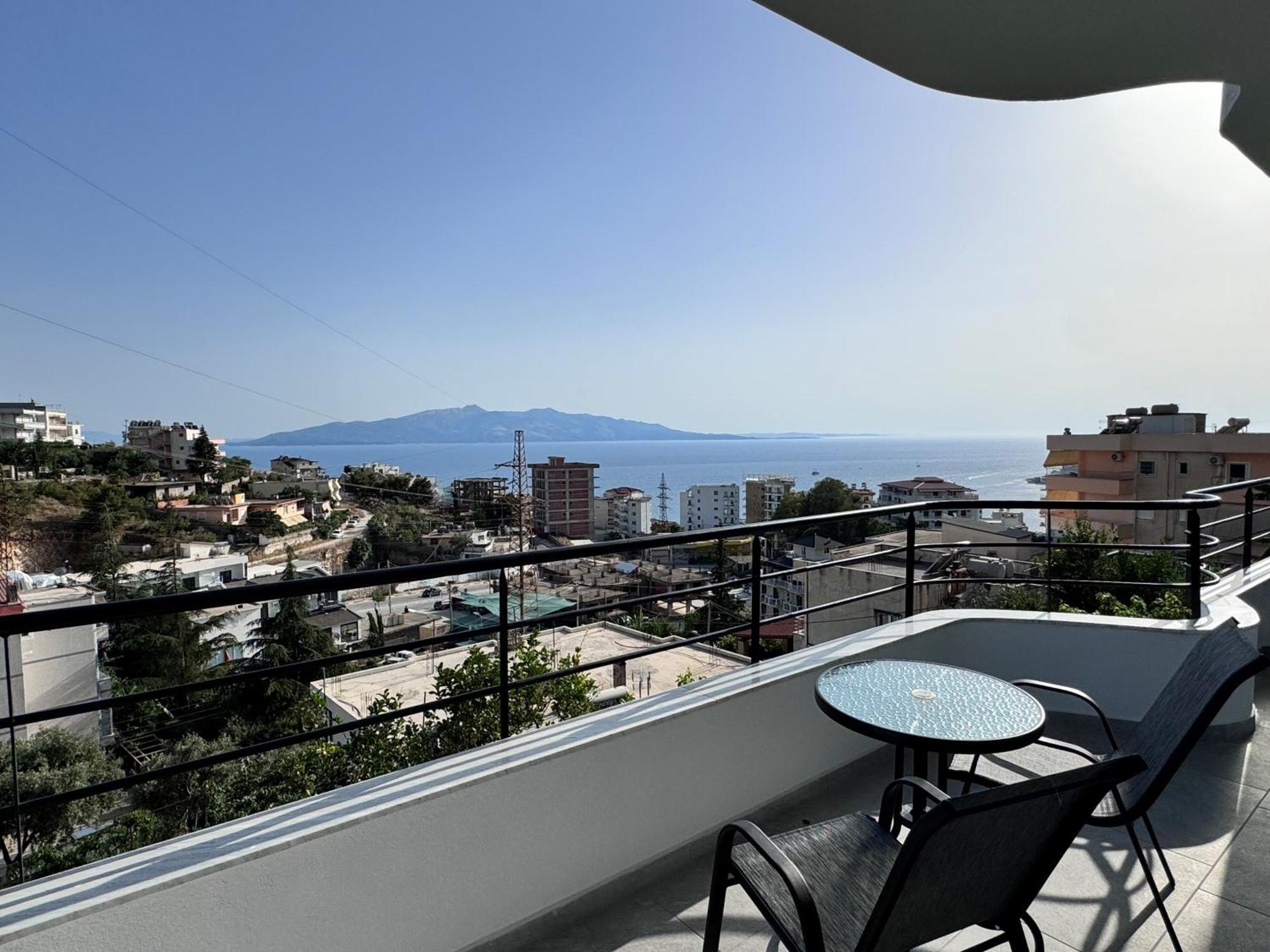 Sunset Hill Apartments Sarande Bagian luar foto