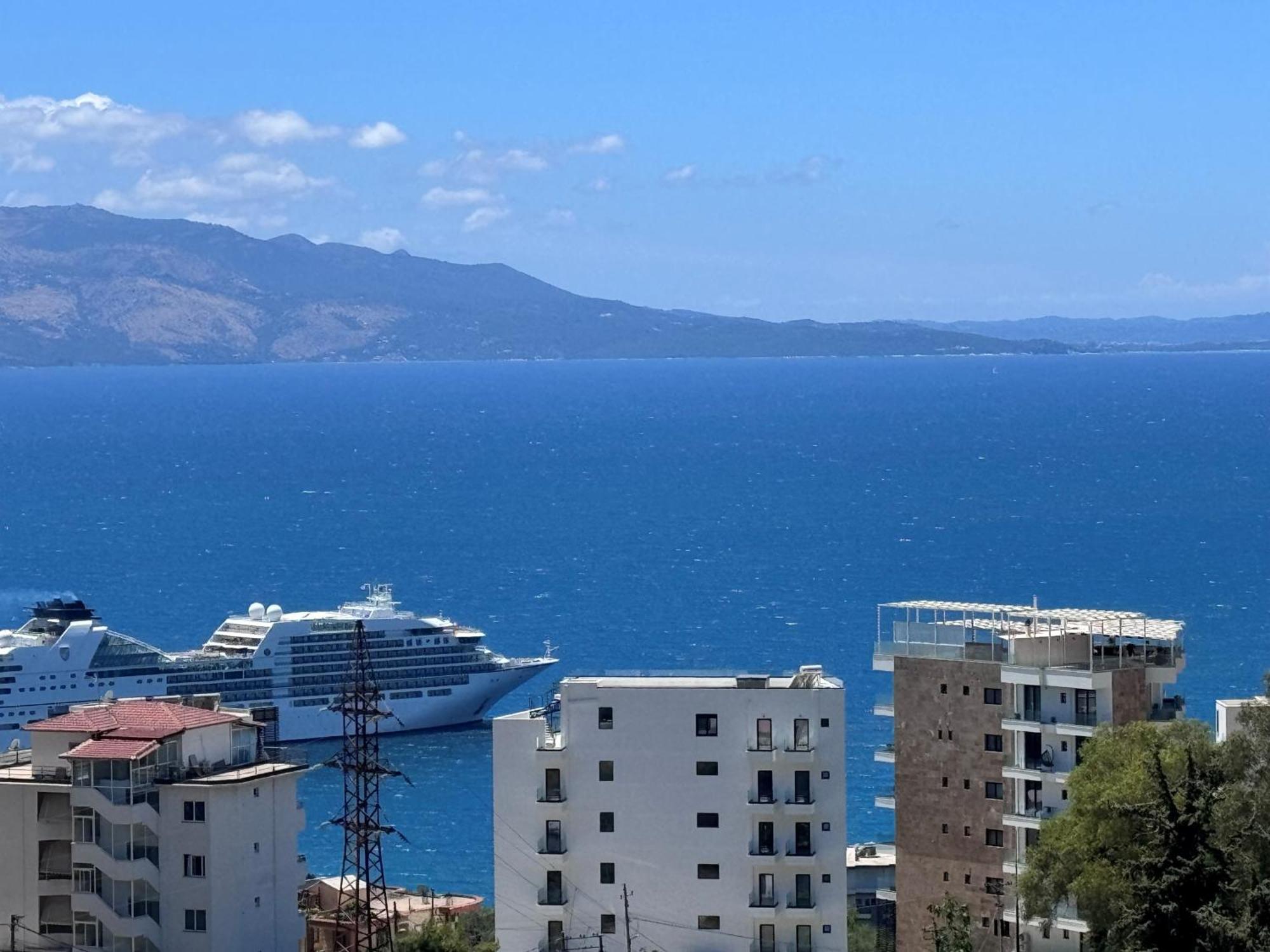 Sunset Hill Apartments Sarande Bagian luar foto